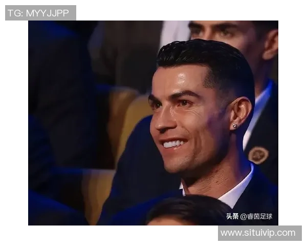 揭秘足球明星私照图背后的故事与生活点滴